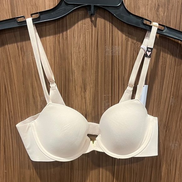 Victoria's Secret Other - Victorias Secret Freedom Cloud Bra 34B NWT